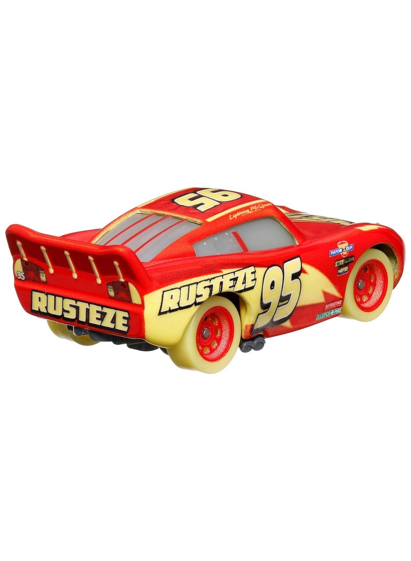 Glow Racers - Lightning McQueen Diecast