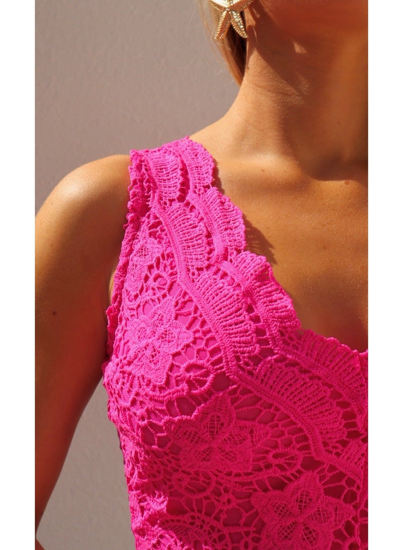 Ivy Lace Front Body - Hot Pink