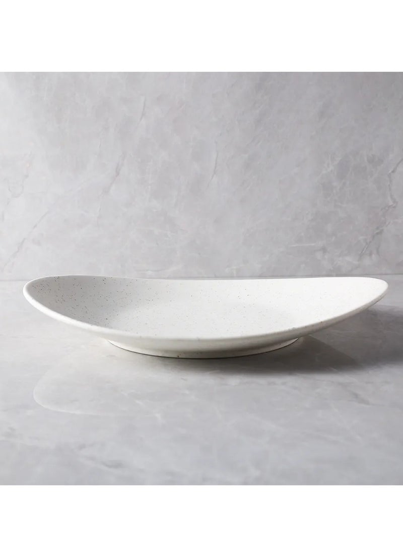 Designer Irregular Shaped Oval Plate for Elegant Meals