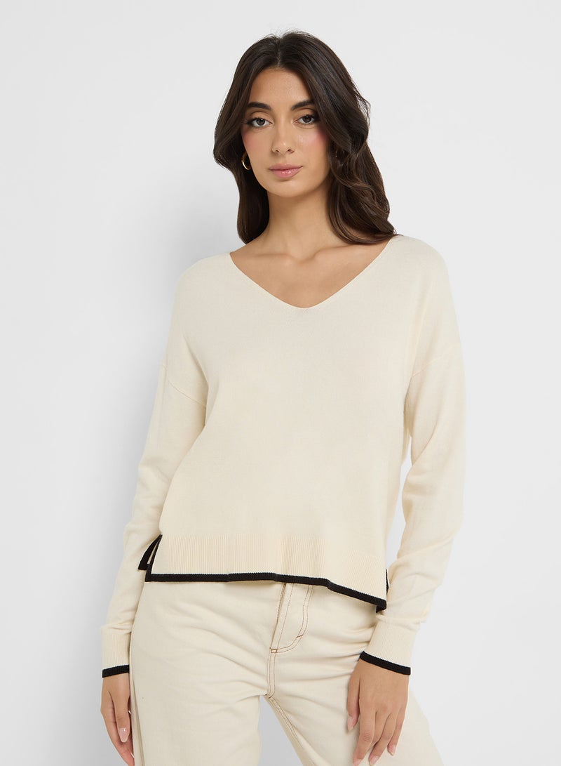 V Neck Knitted Swaeter