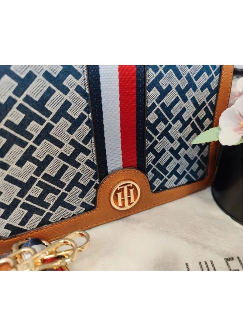 Tommy Hilfiger Leather handbag Shoulder bag Crossbody bag Casual