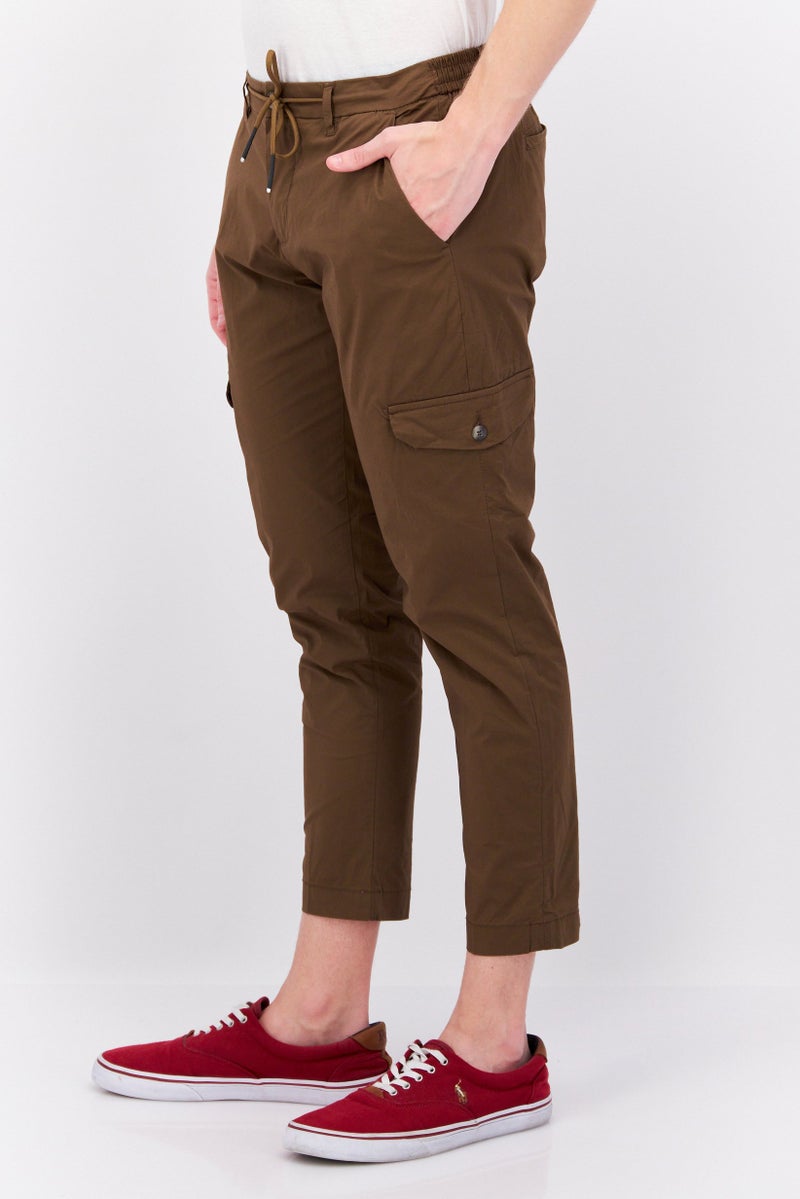 Men Regular Fit Solid Stretchable Cargo Pants, Dark Tan