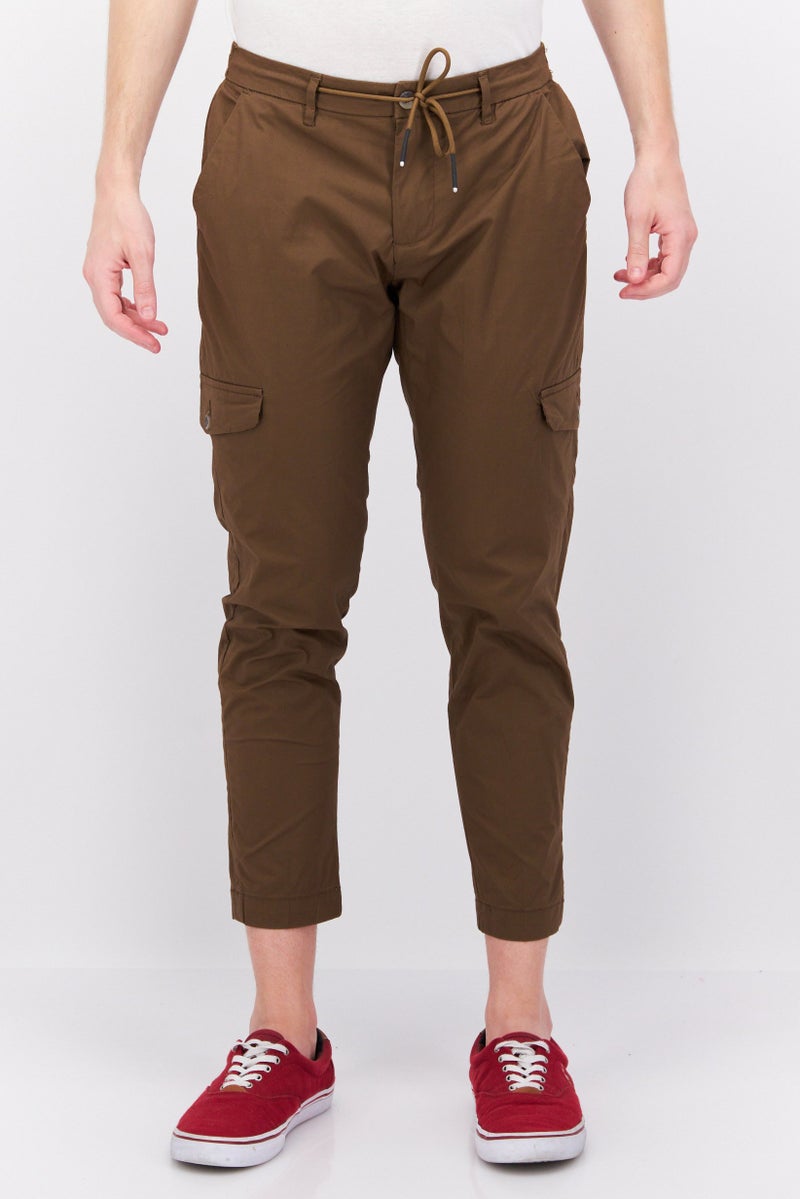 Men Regular Fit Solid Stretchable Cargo Pants, Dark Tan