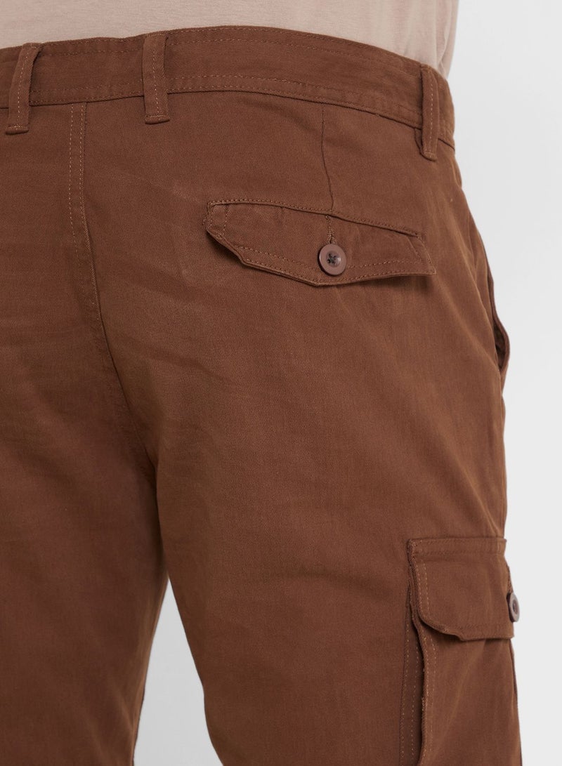 Men Slim Fit Mid-Rise Cargos Trousers