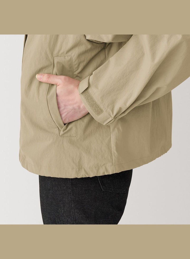 Water Repellent Pocketable Hooded Jacket