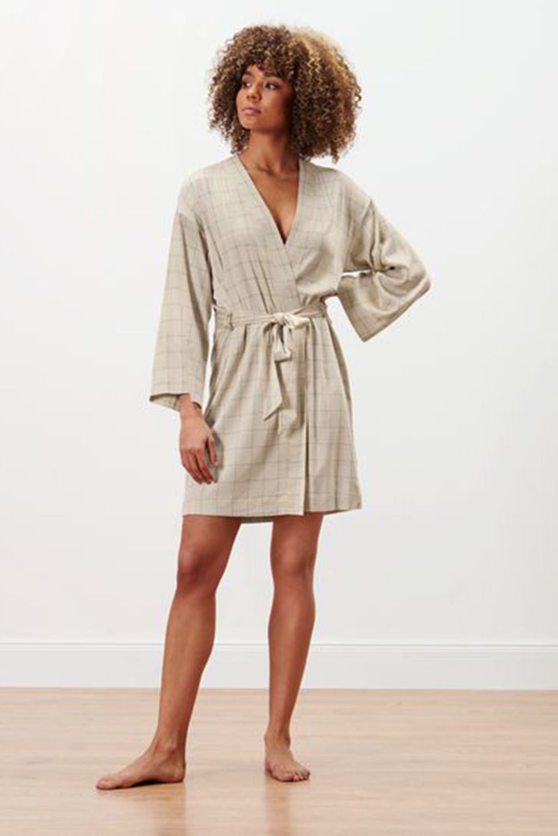 Women Tie Closure Checkered Robe, Beige