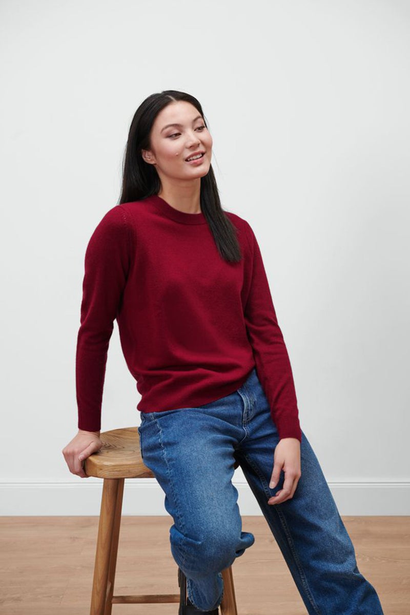 Women Crew Neck Long Sleeves Textured Sweater, Red
