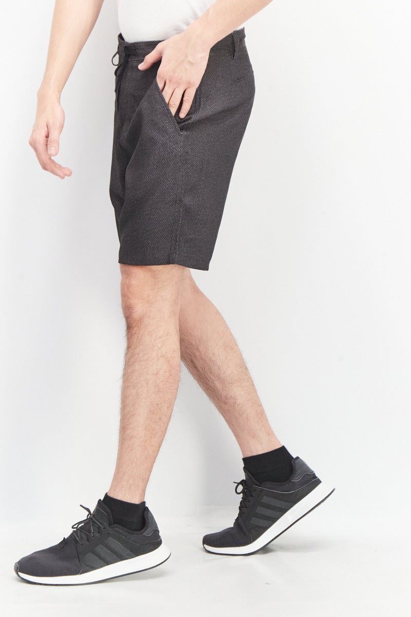 Men Regular Fit Textured Basic Shorts, Charcoal
