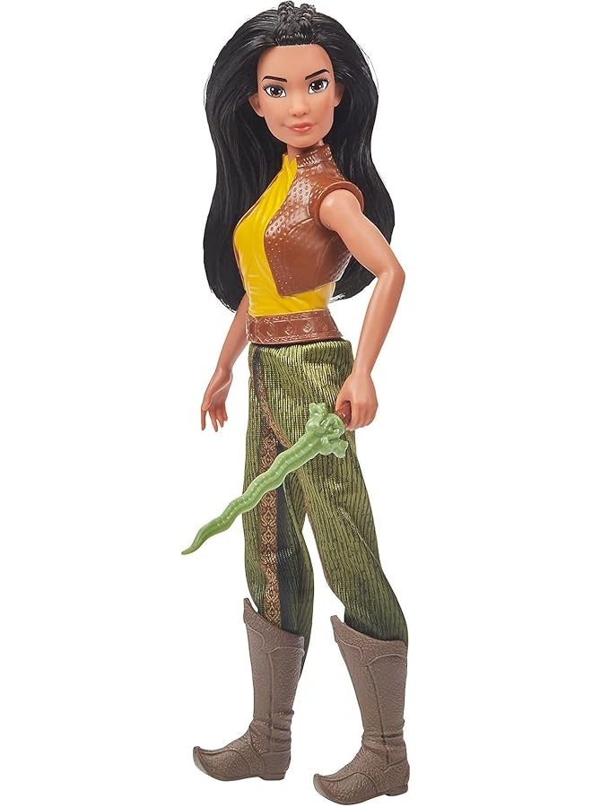 Disney Princess Raya Fashion Doll with Clothes, Shoes, and Sword, Inspired by Disney's Raya and The Last Dragon Movie, Toy for Kids 3 Years and Up