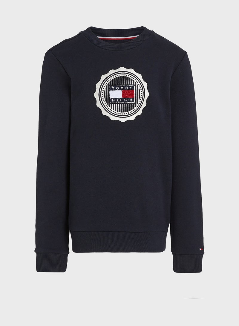 STAMP EMBROIDERY REG SWEATSHIRT