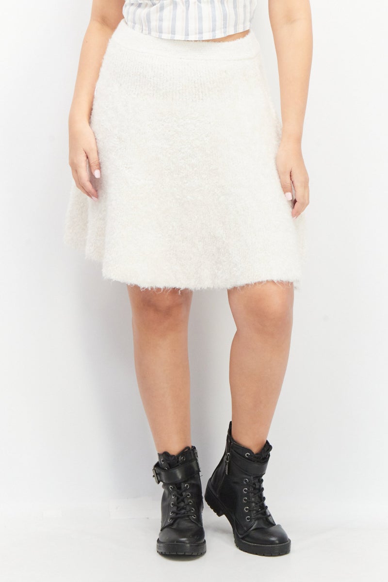 Women Textured Mini Skirt, Cream