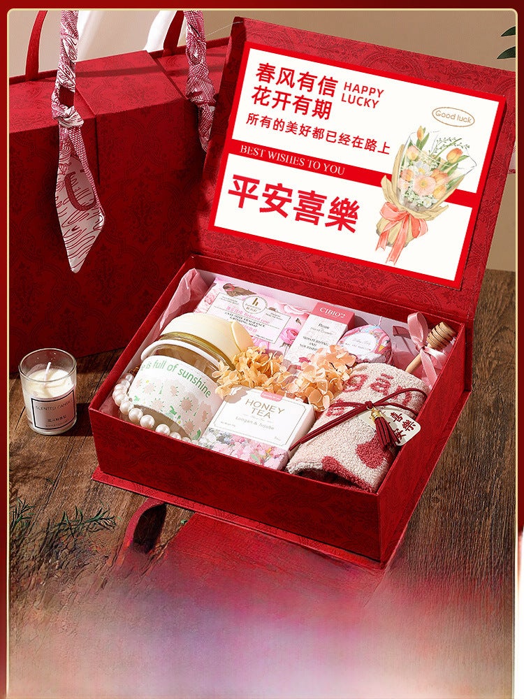 Teachers Day Luxury Business Gift SetRed Gucci gift box package 8 Red Gucci gift box package 8