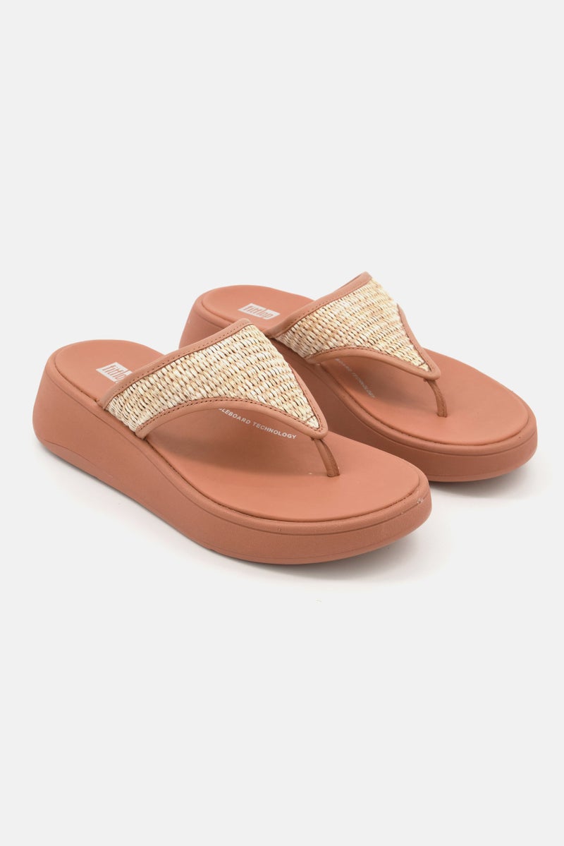 Women Slip On  Woven Toe-Post Sandals, Tan/Ivory