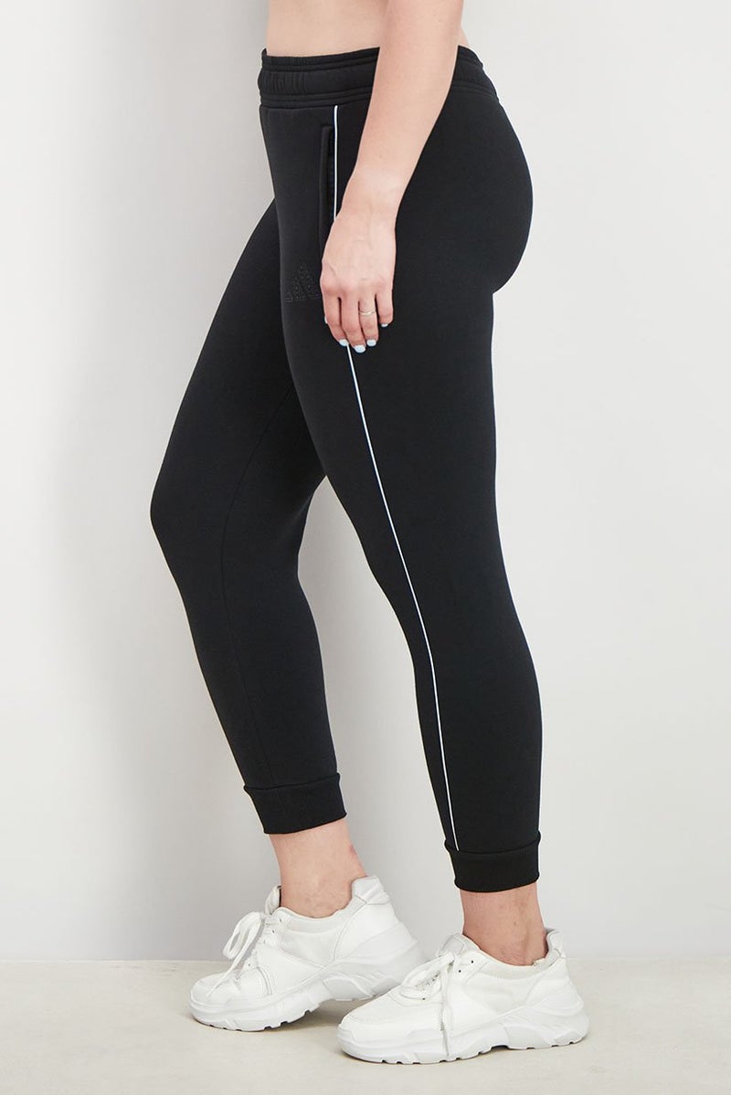 Women Regular Fit Urban Fleece PT Pants, Black