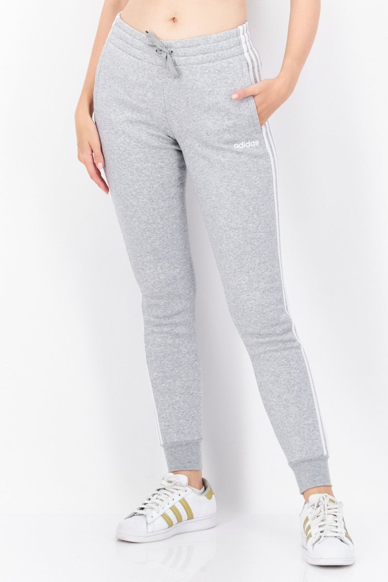 Women Sportswear Fit Training Sweatpants, Light Grey