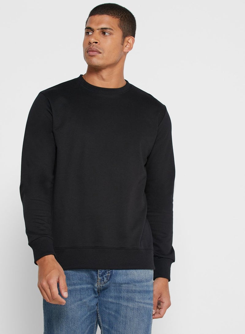 Essential Sweatshirt