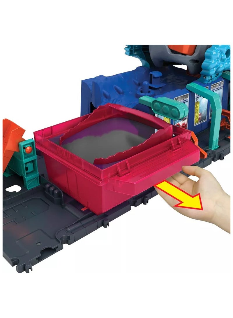 Ultra Shark Car Wash Playset: Plastic Toy Vehicle Set, 1:64 Scale