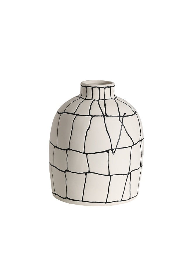 Black Line Pattern Vase B