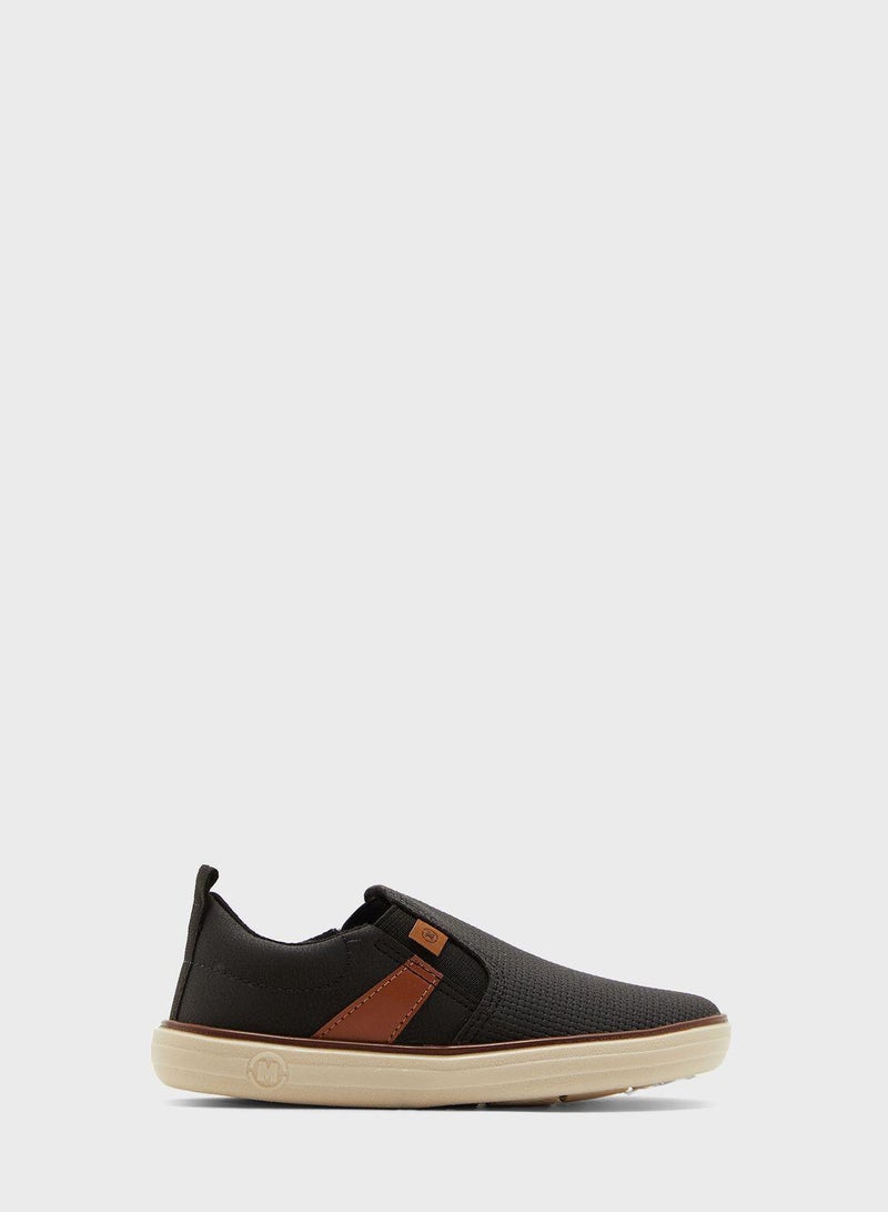 Kids Addax Slip Ons