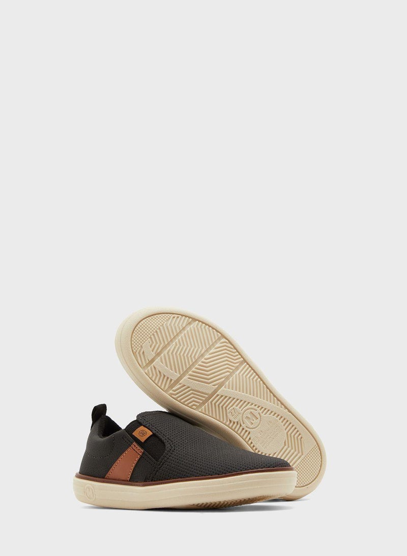 Kids Addax Slip Ons