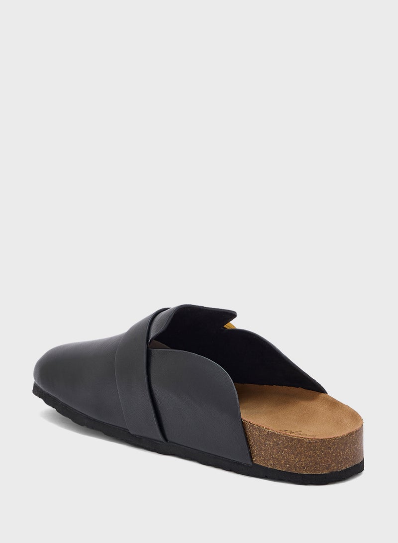 Oversized Buckle Detail Clog Sandal