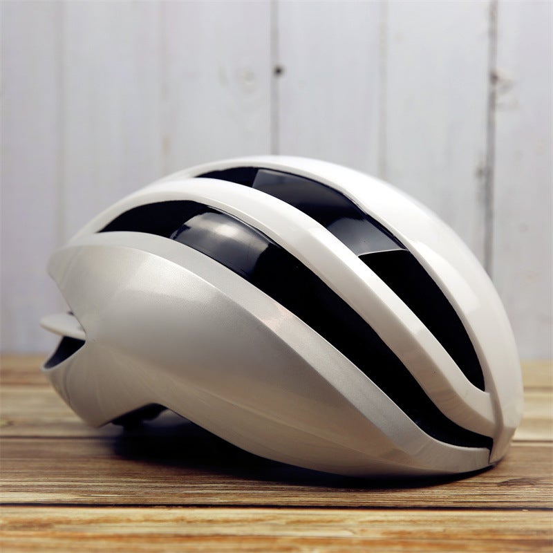 Professional Aerodynamic Cycling Helmet R6 Silver