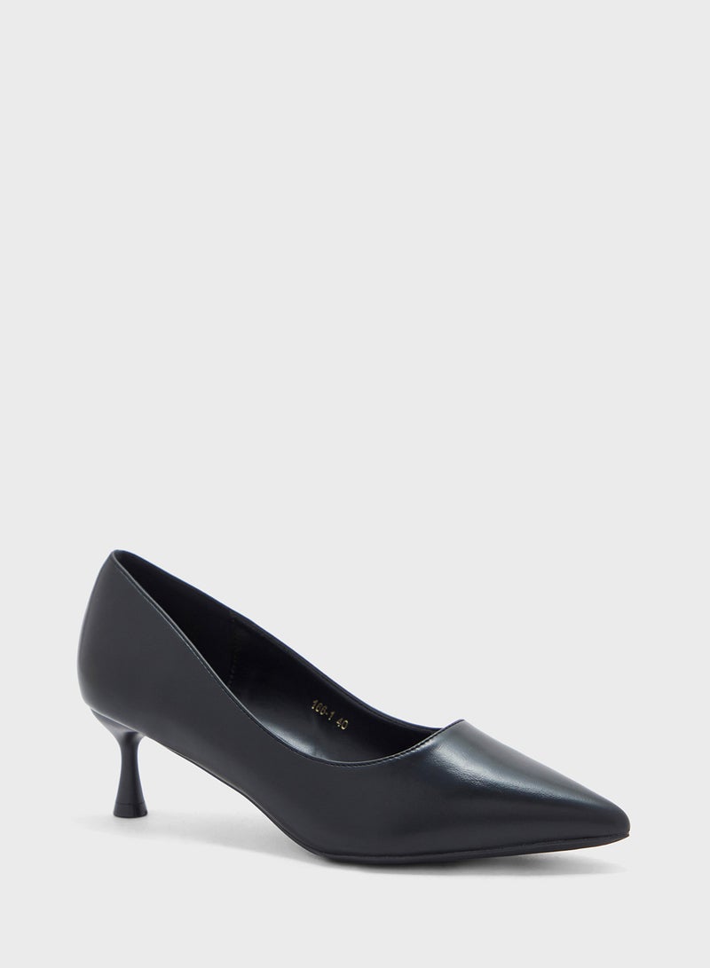 Essential Mid Heel Pump