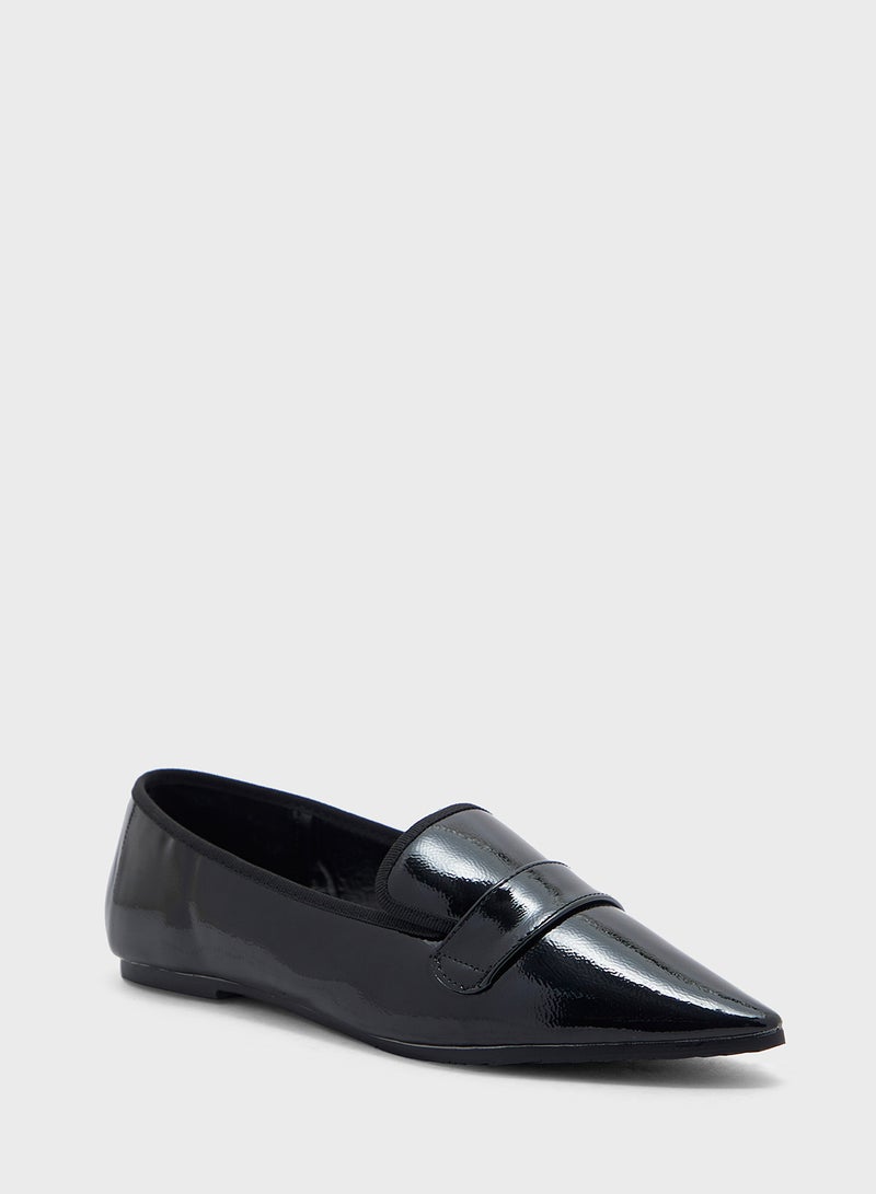 Patent Pointy Toe Flat Shoe