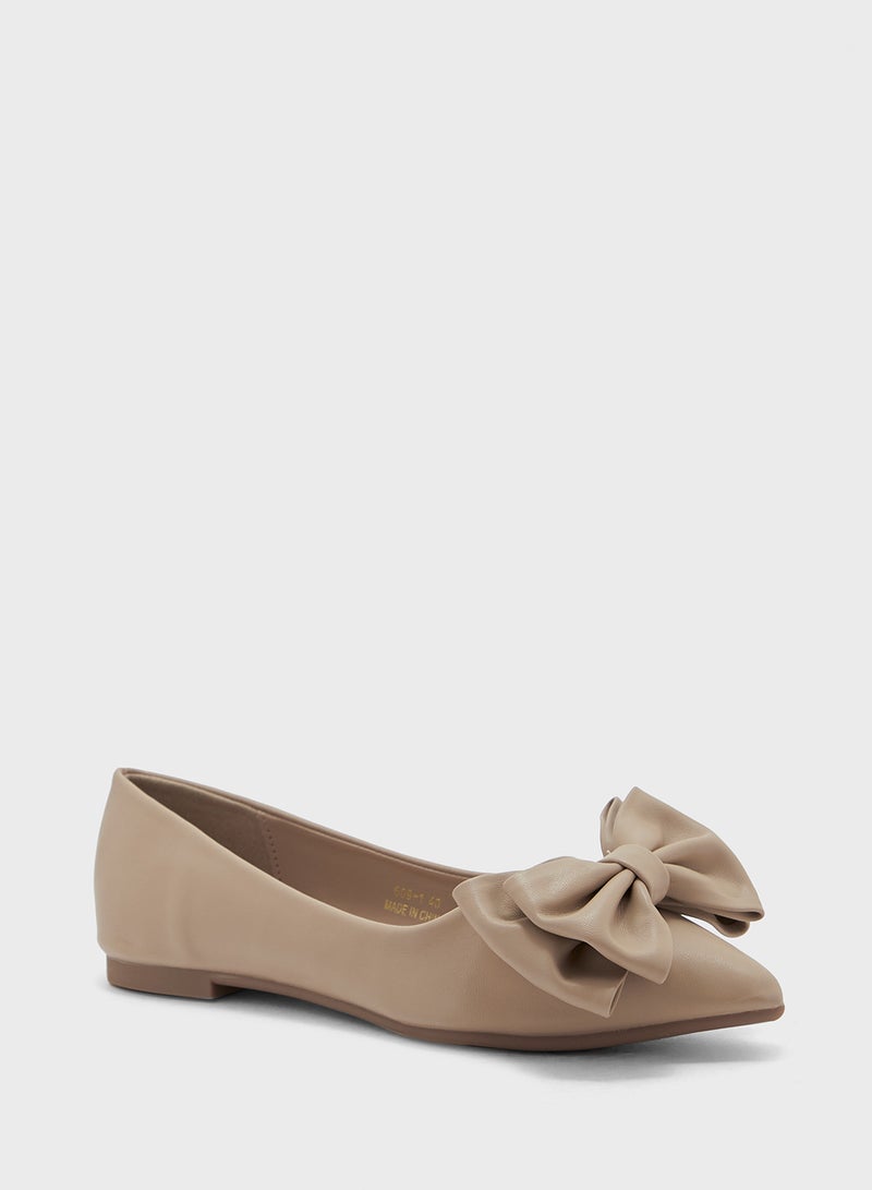 Oversized Bow Pointed Flat Shoe