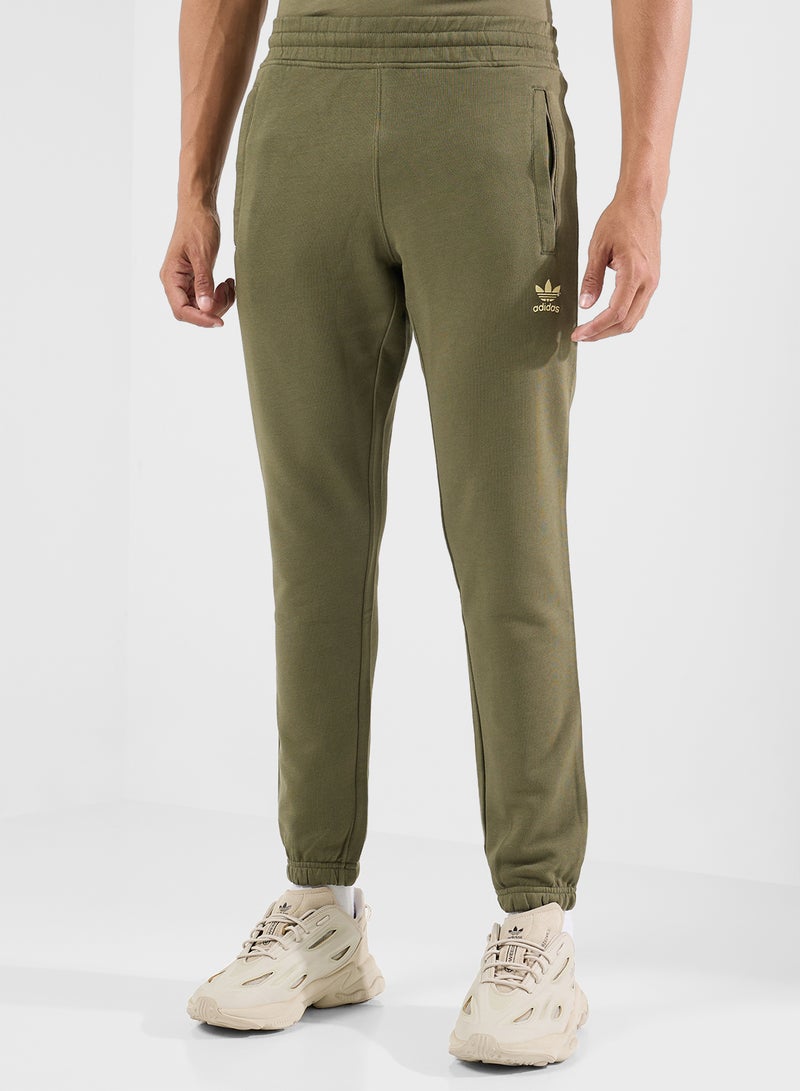 Trefoil Essentail Sweatpants