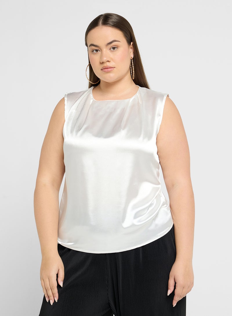 Sleevless Ruched Top