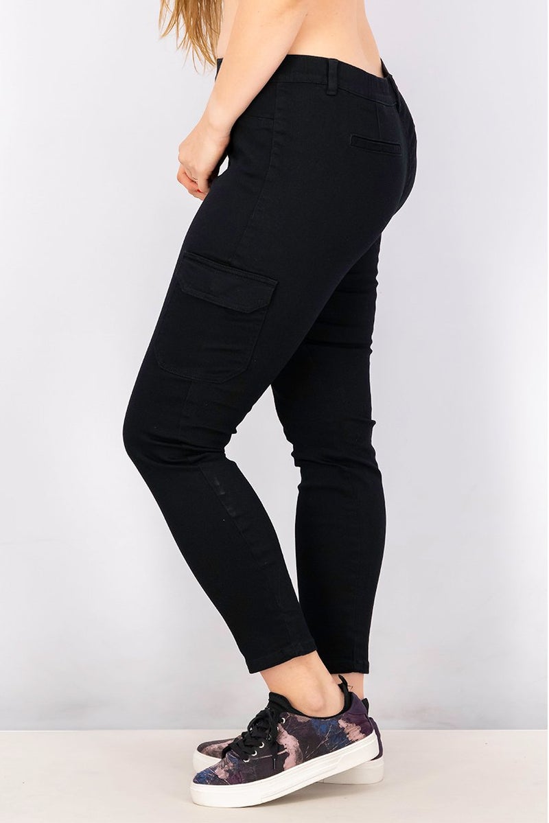 Women Ankle Length Cargo Pants, Black