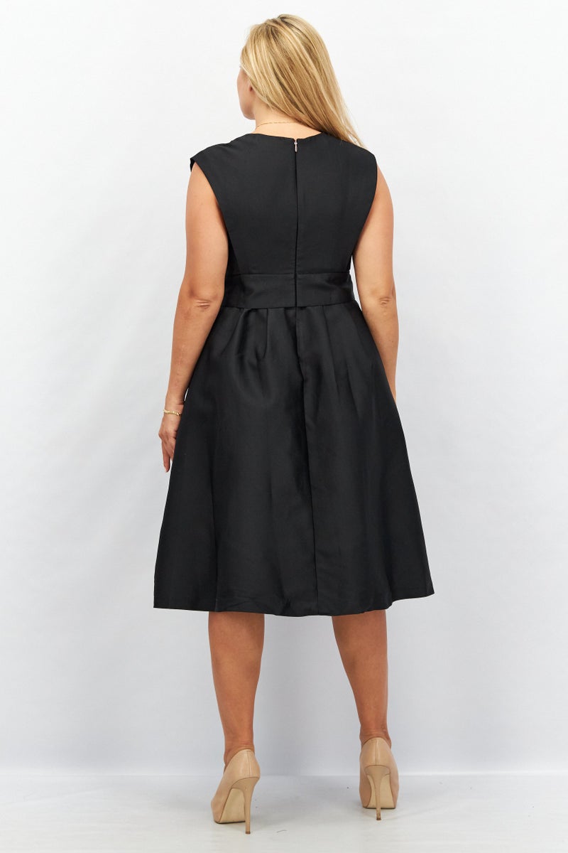 Women Solid Midi Dress, Black