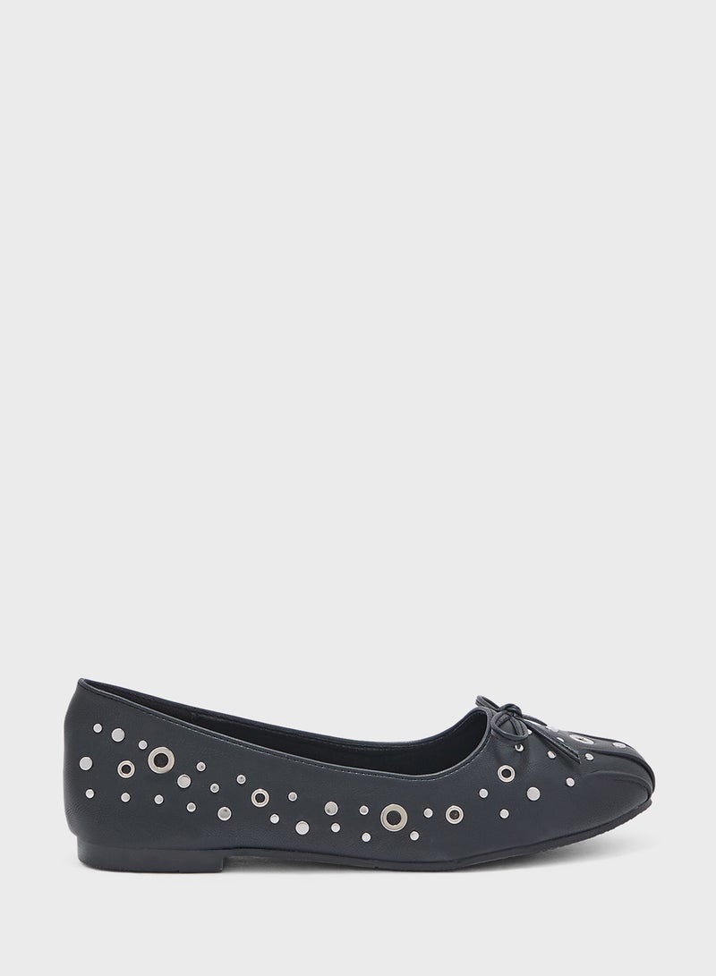 Eyelet Detail Ballerina