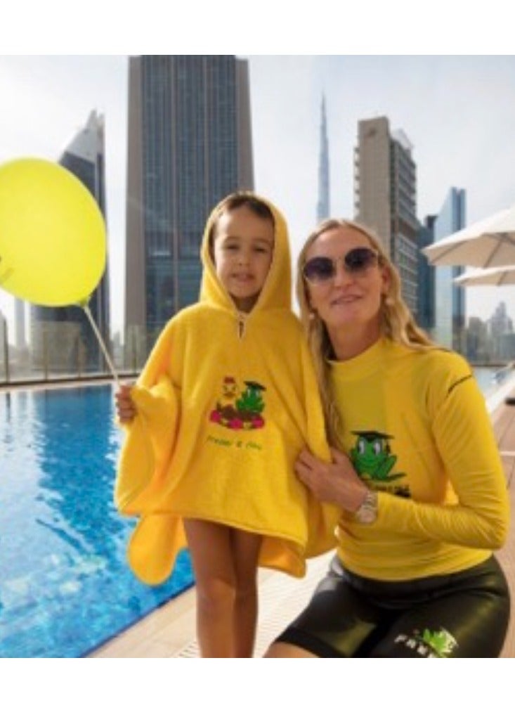 Freds Swim Academy Poncho Soft Welsoft Polyester with Fred & Gina Motif Approximately 60 x 55 cm Yellow