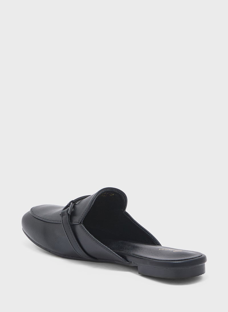 Tonal Trim Detail Slip On Shoe