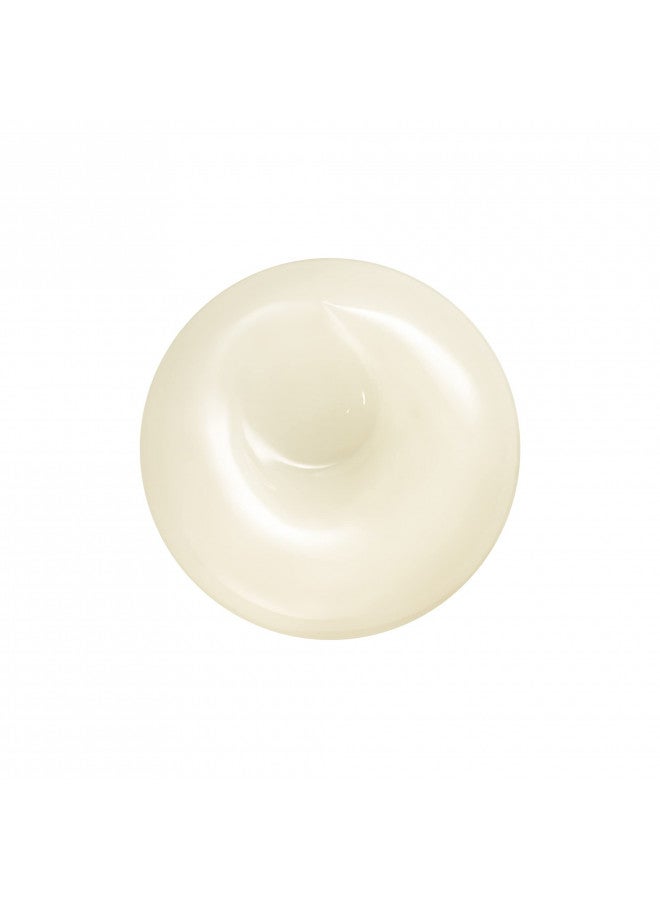 Shiseido Men Total Revitalizer Cream - 50 mL - Anti-Aging Moisturizer - Addresses Five Skin Aging Concerns for Men - Non-Comedogenic - Ideal for Normal to Dry Skin Types