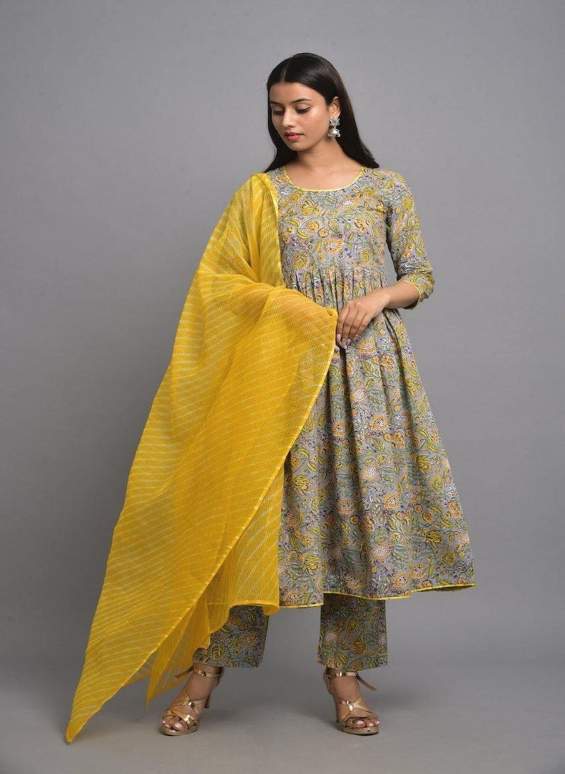 Grey Floral Kurta Pant & Lehriya Dupatta Set