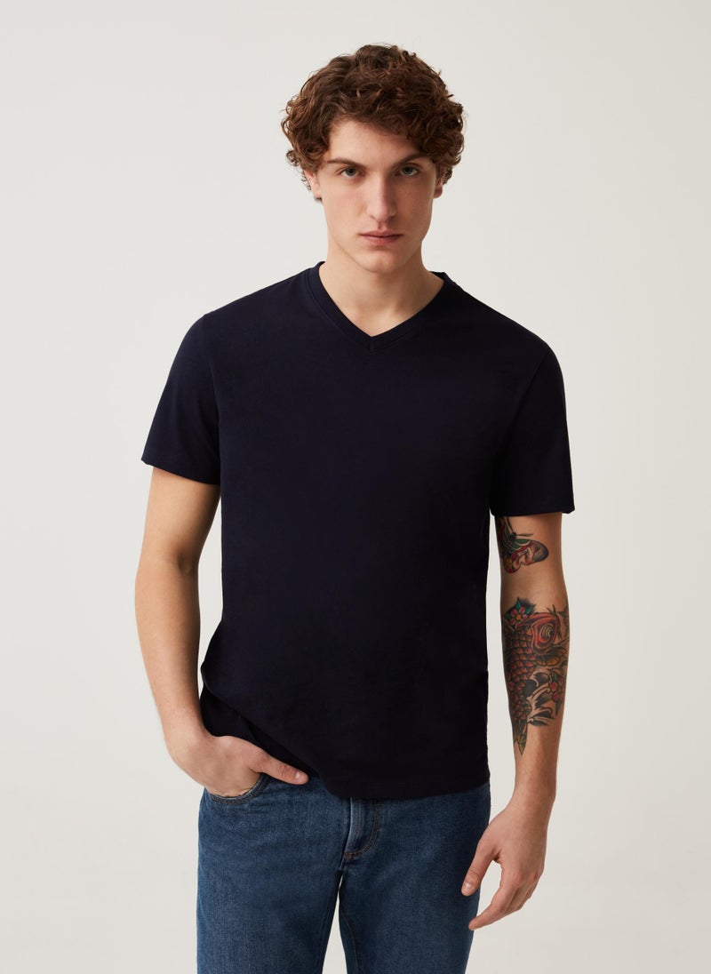 Organic cotton T-shirt with V neck