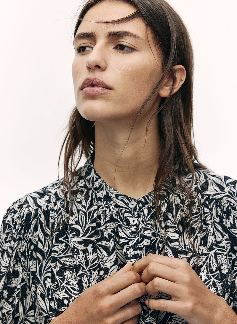 Balloon-Sleeved Blouse