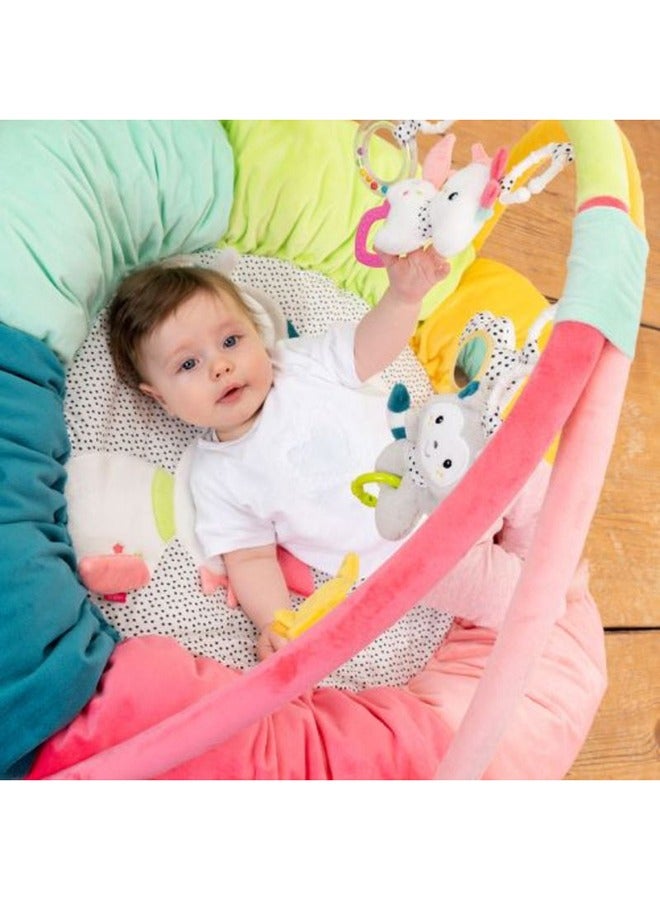 A Thousand & One Cuddles 3D Activity Nest & Unicorn And Cat