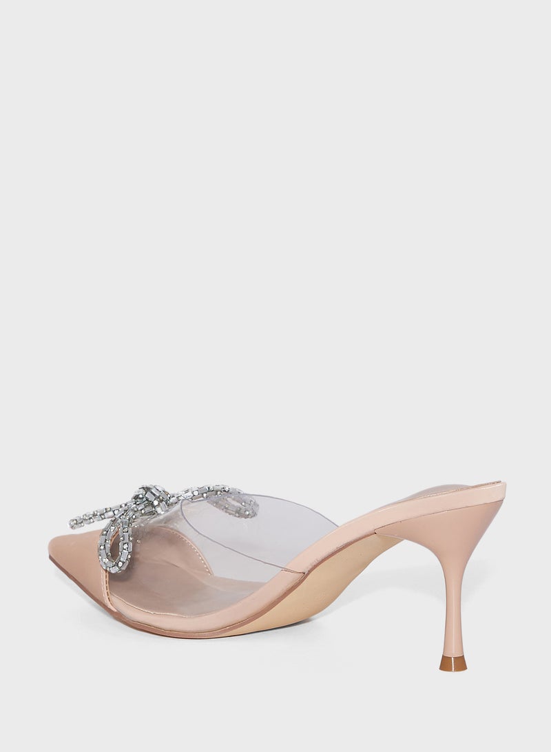 Diamante Bow  Detail Pump