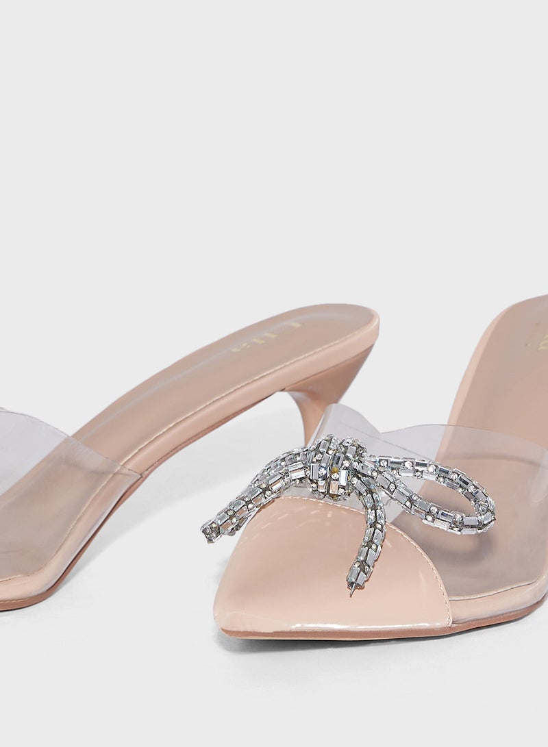 Diamante Bow  Detail Pump