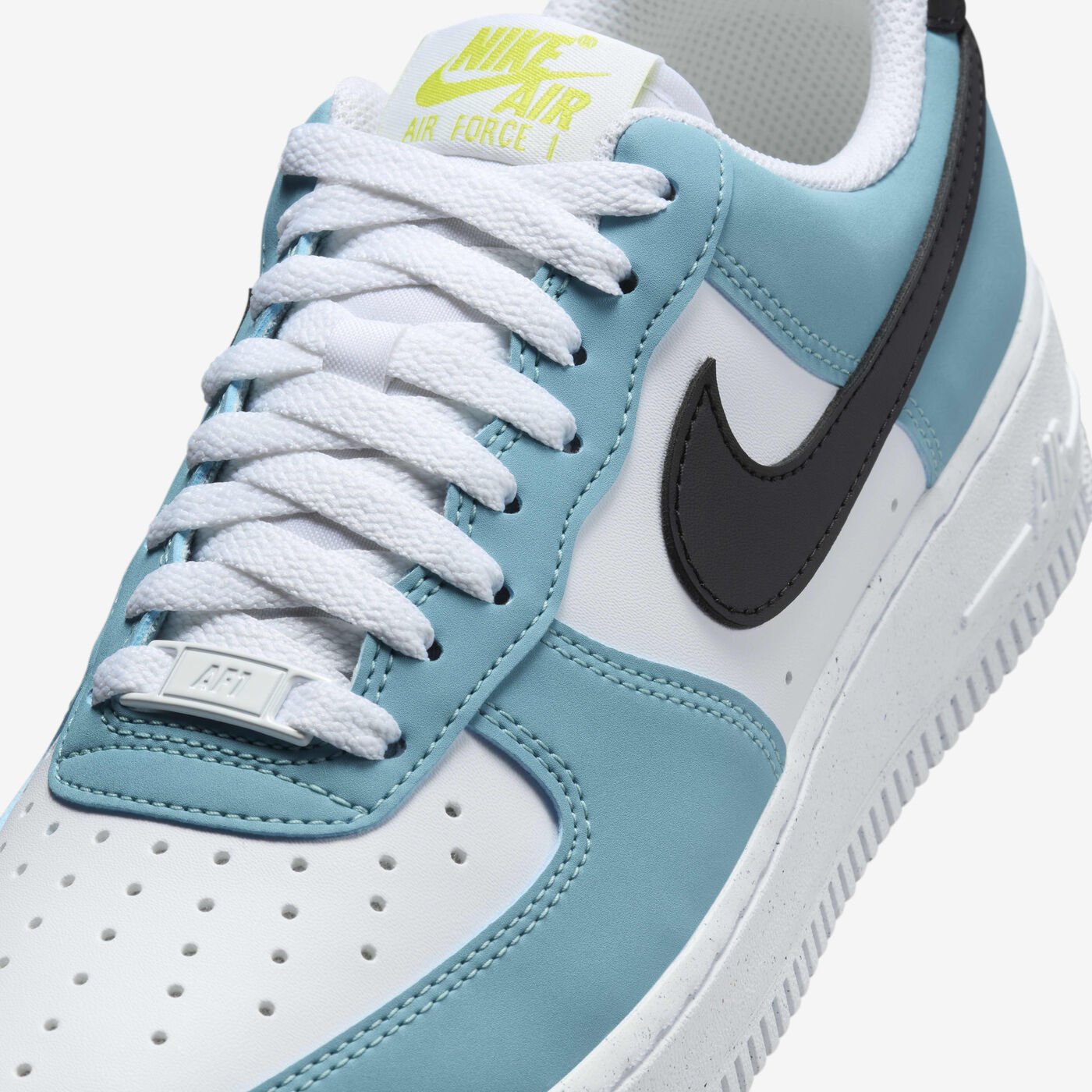 Women's Air Force 1 '07 Shoes