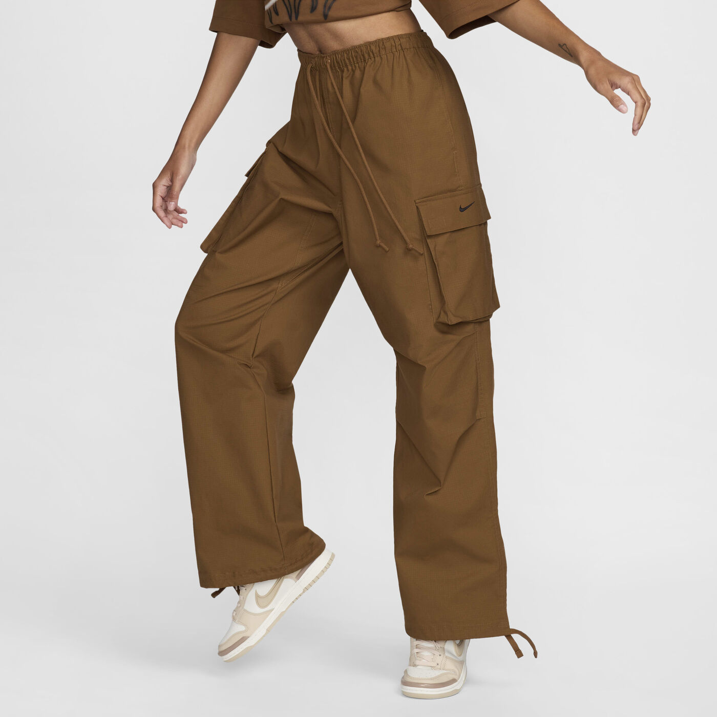 Women's Sportswear Mid-Rise Oversized Cargo Trousers