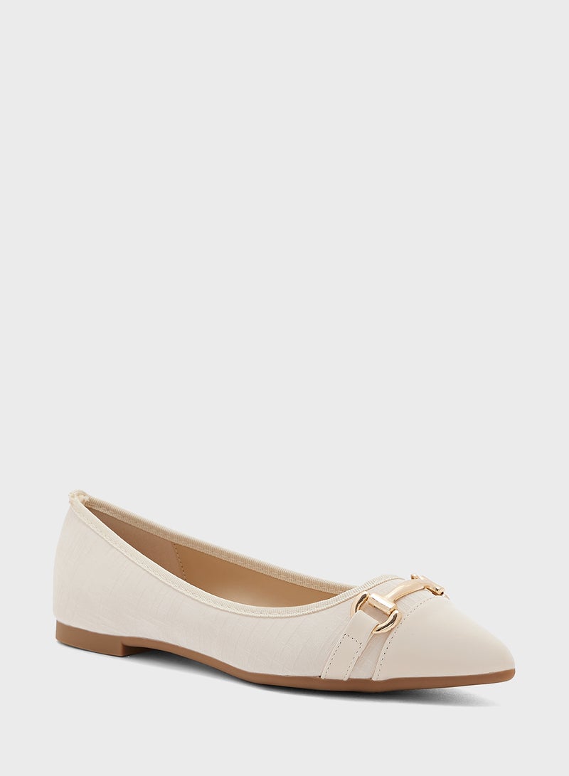 Horse Bit Trim Pointed Flat Shoe