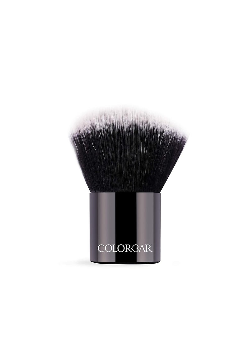 CRAZY BLENDING KABUKI BRUSH Multi tasking brush Soft, dense bristles