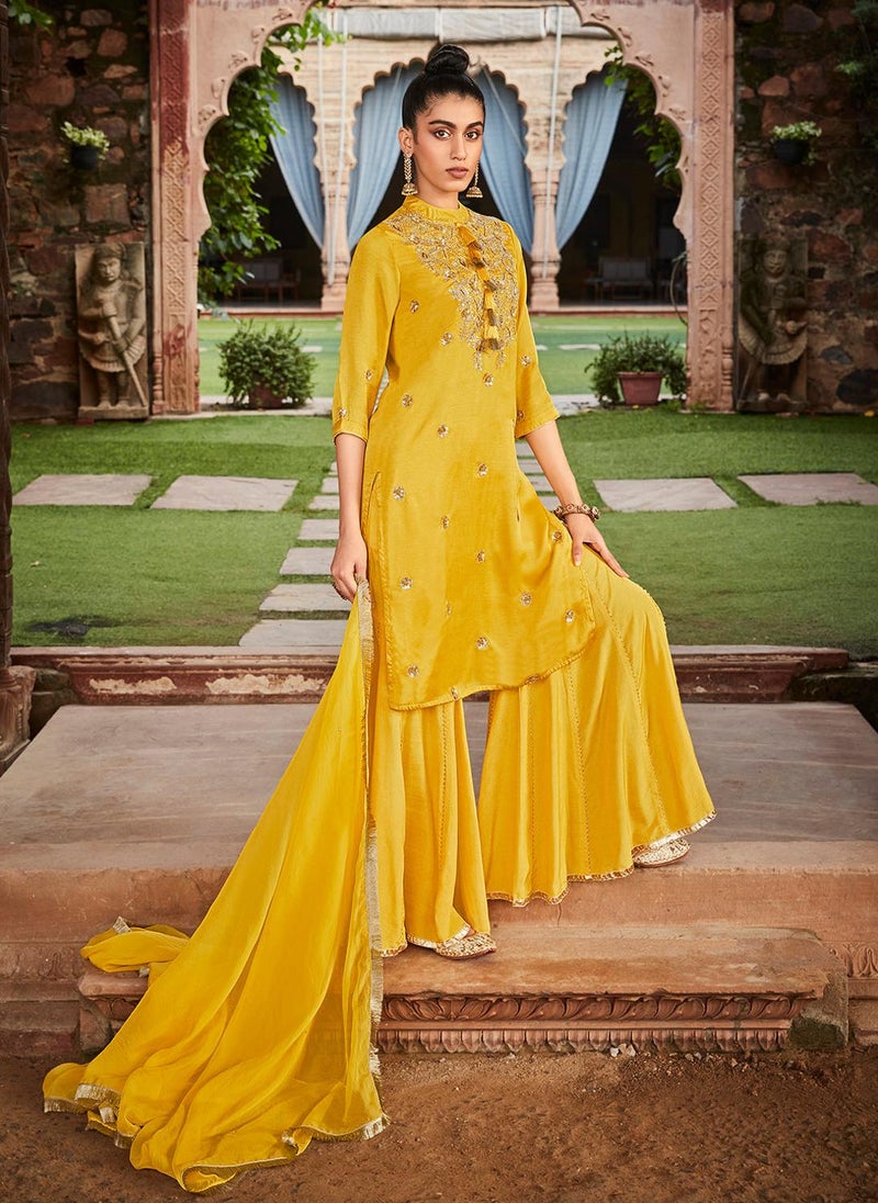 Yellow Zardozi Sharara Set & Kiran Patti Dupatta