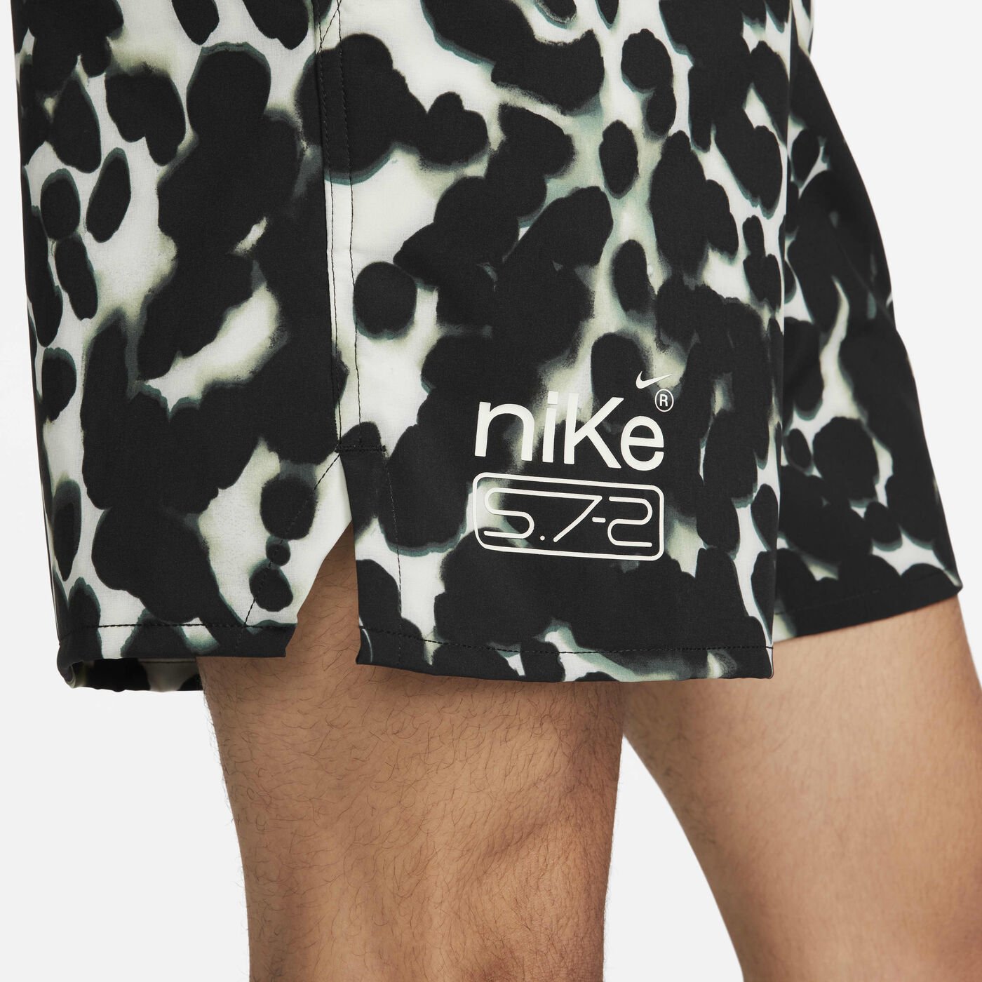 Men's Unlimited Studio '72 Dri-FIT Shorts