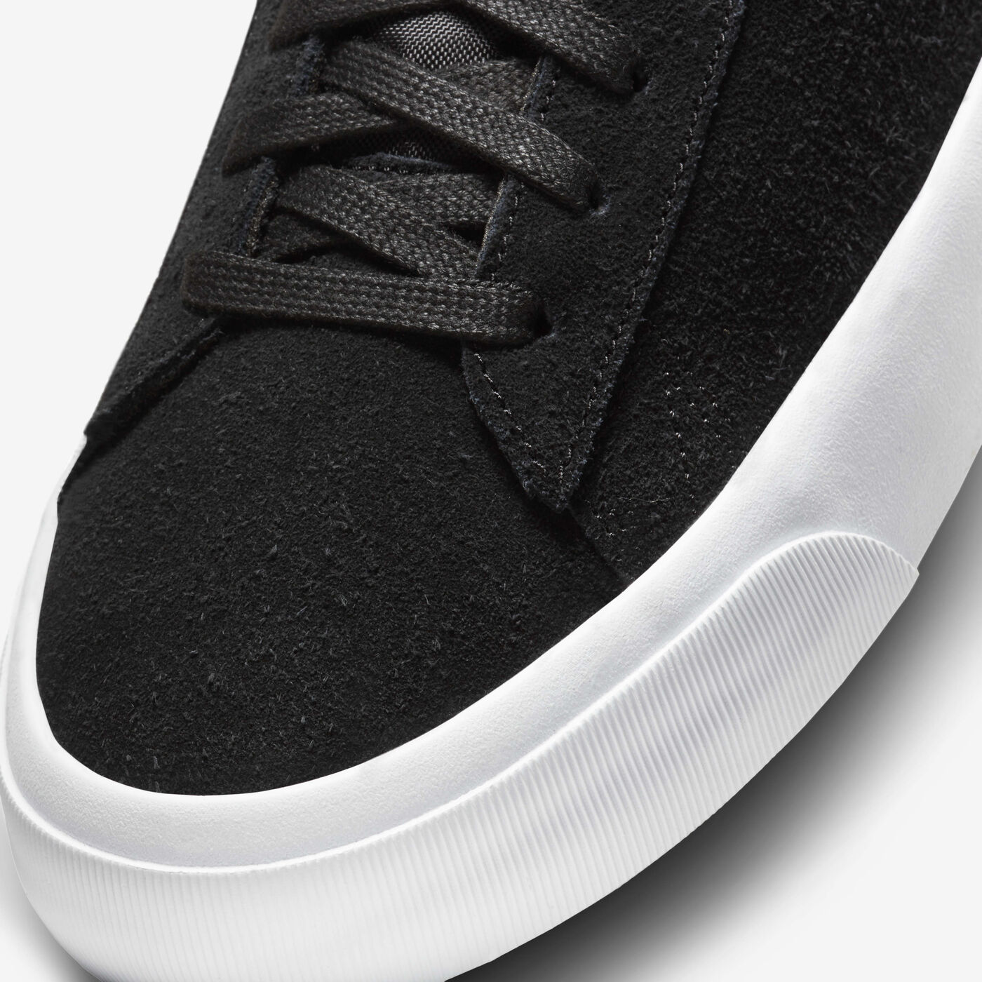 SB Zoom Blazer Low Pro GT Skate Shoes